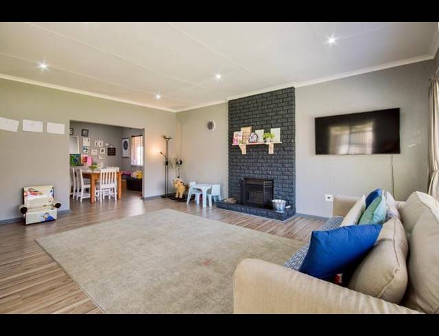 4 BEDROOM HOUSE FOR SALE IN ALBERANTE